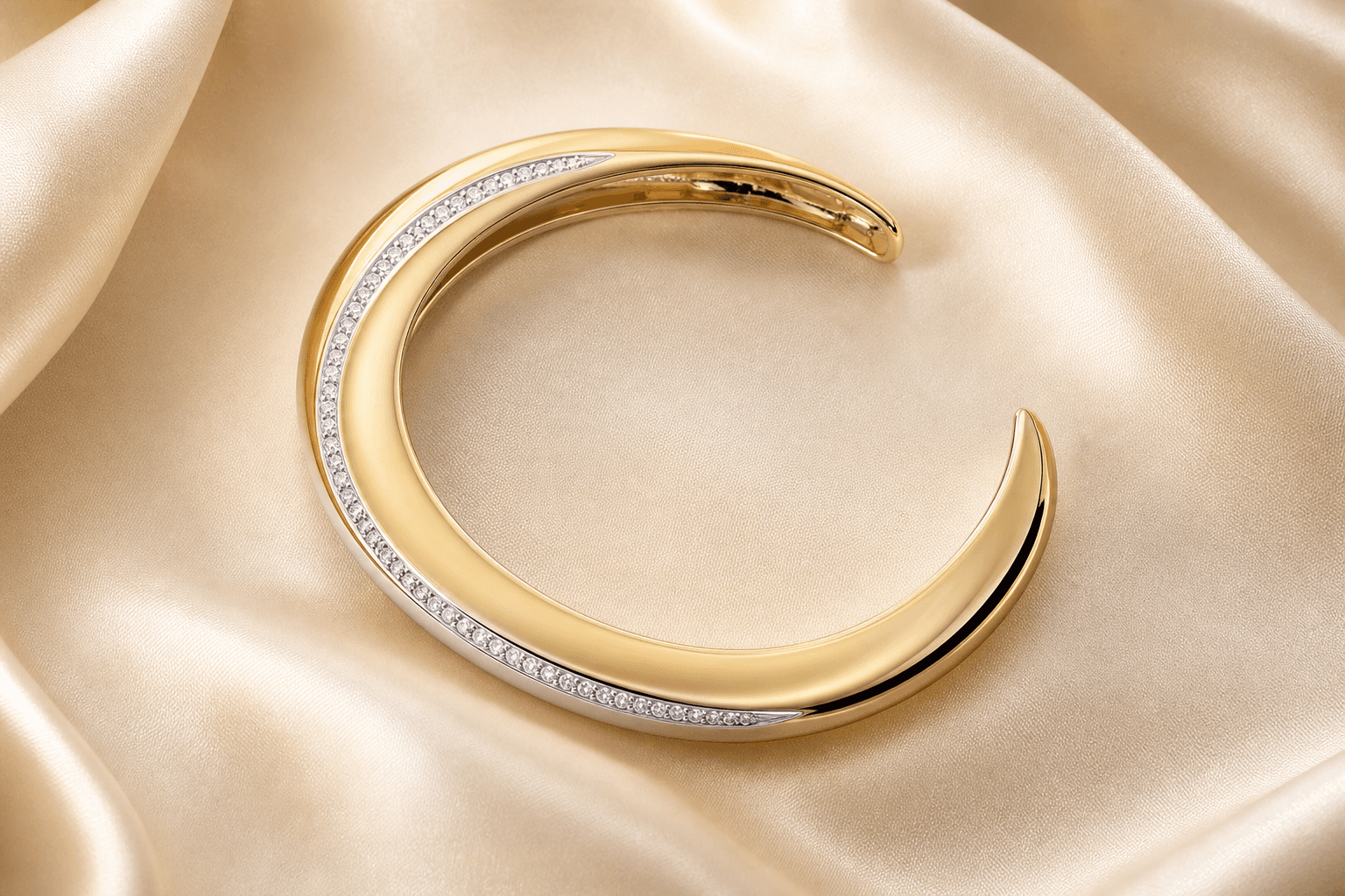 Ora Cuff